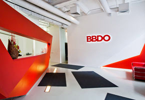 A riot of colors and shapes: NAYADA project for the office of the BBDO Group Advertising Agency