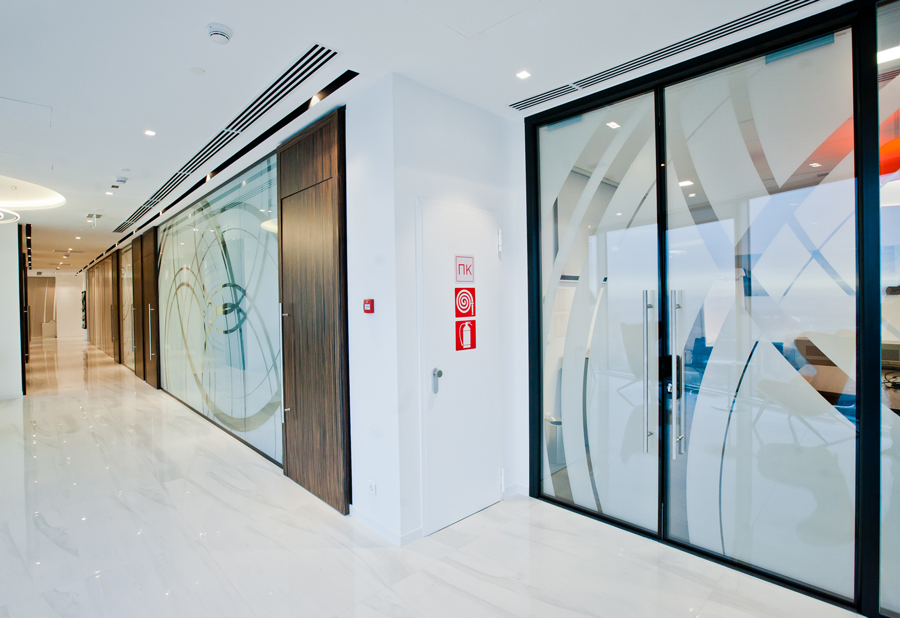 Photo Panoramic windows with attractive views: NAYADA for the CMS company office