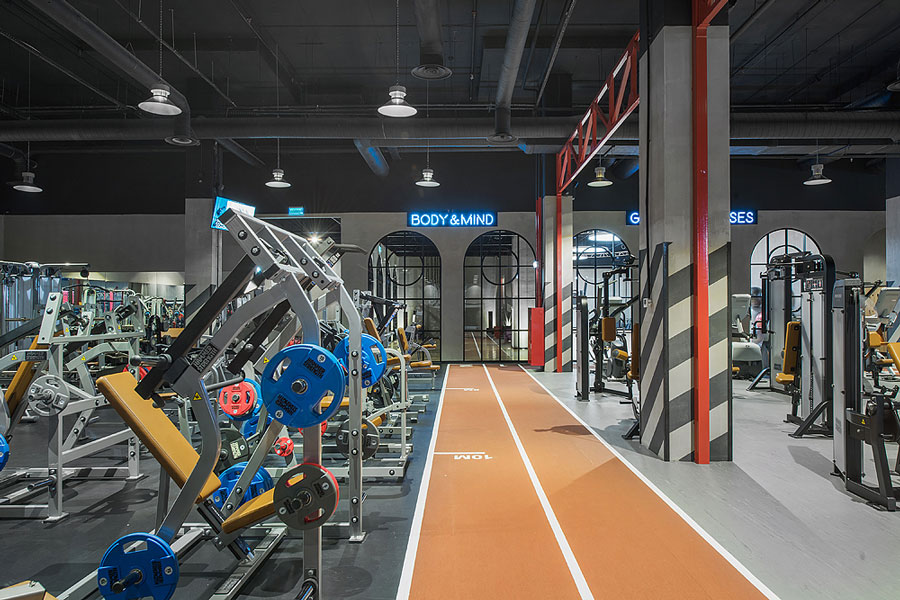 Photo How the steel is tempered: NAYADA for the Lomov Gym fitness club