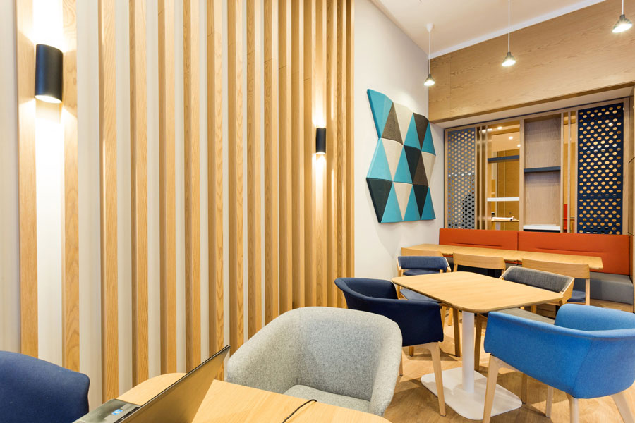 Photo Travel in comfort: NAYADA masters integrated development of public areas at Holiday Inn Express Sheremetyevo hotel