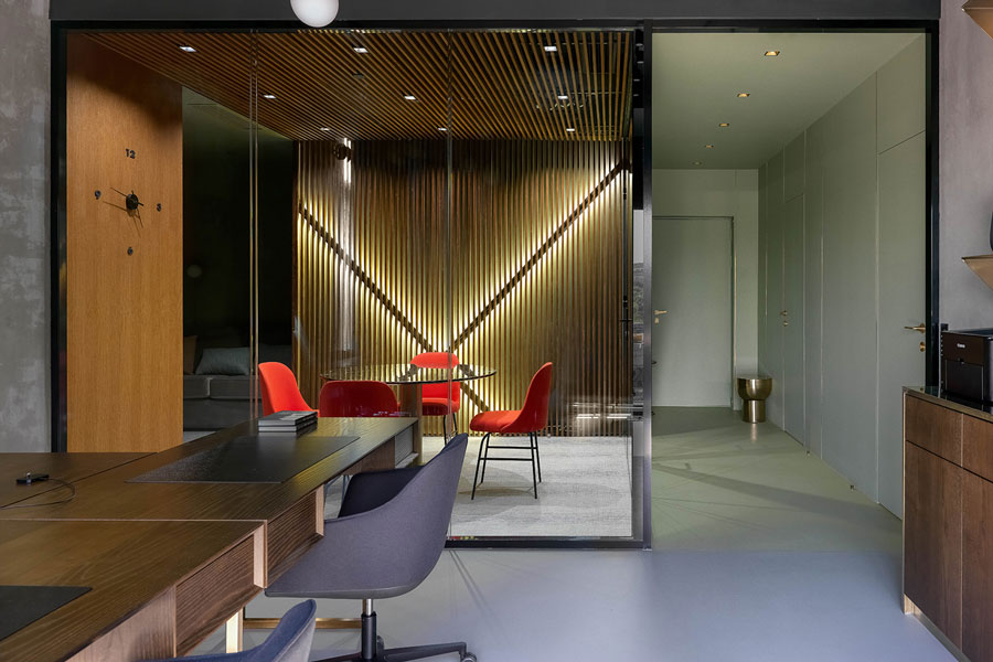 Photo 51 sq. m office & apartments: laconism and geometric highlights