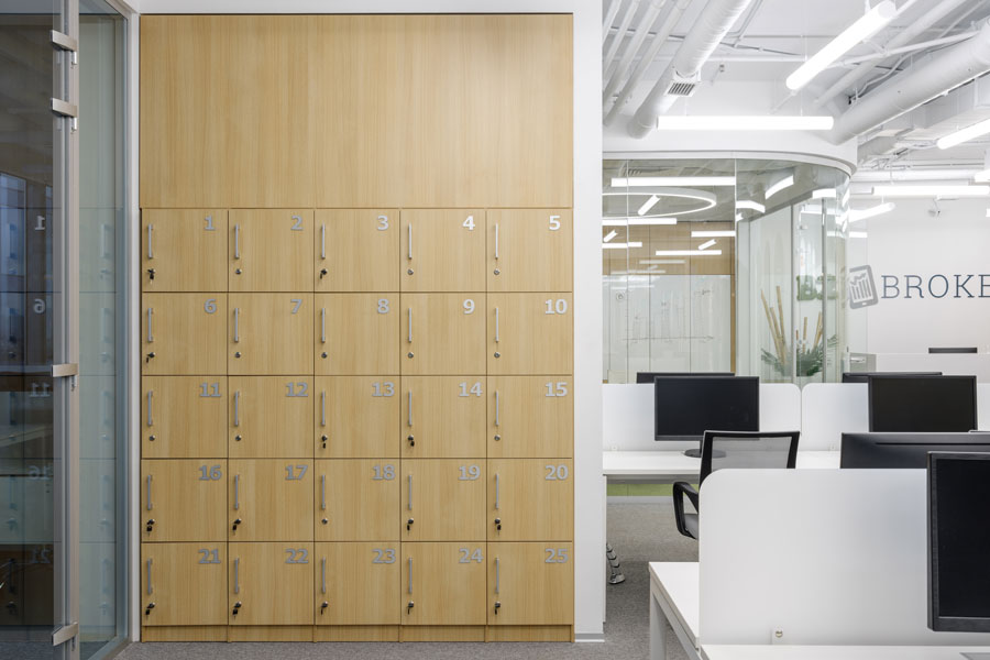 Photo Ultra-modern eco-office: NAYADA's integrated solutions for B2Broker
