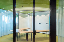 Photo Nayada реализовала проект перегородок NAYADA-Twin и дверями MAGIC Lite 45 в Бизнес Центре