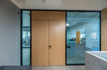 Photo Nayada поставила перегородки и двери в офис IT-компании