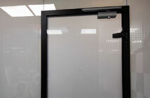 Photo Nayada анонсирует новый дверной доводчик DL 100 S