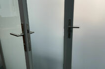 Photo Nayada поставила перегородки и двери в «Ленэлектромонтаж»