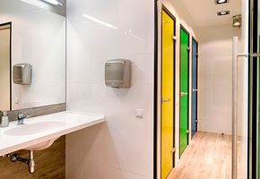 Sanitary partitions in project IT-company Govitall