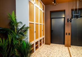 Doors SLIM in project Проект Nayada по установке стеклянных офисных дверей в кафе